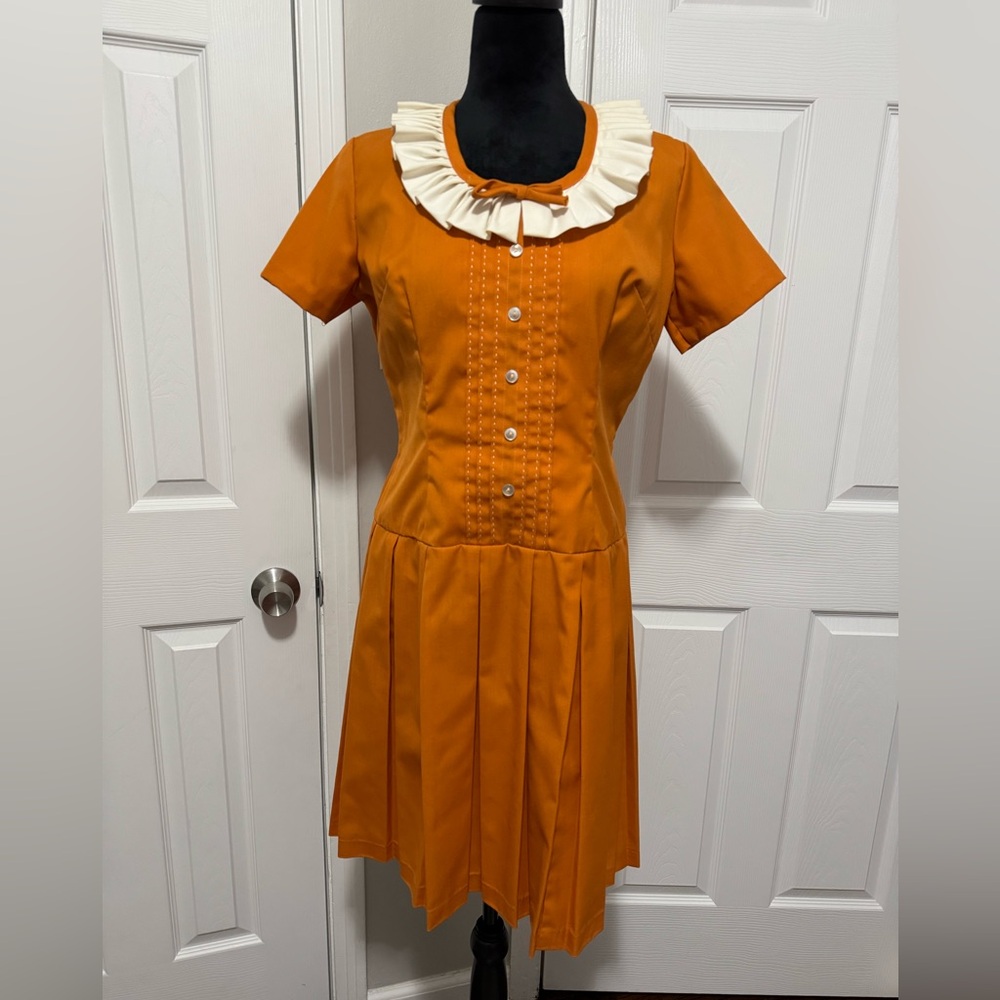 Vintage early 60’s prairie style mod dress
